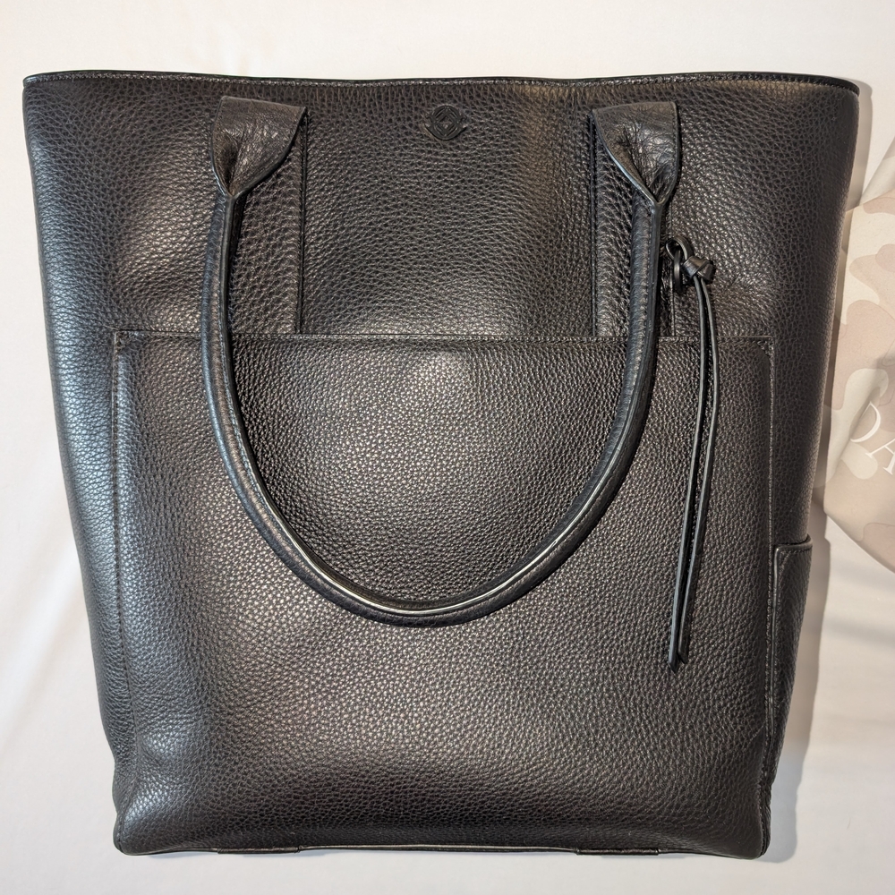 Like New! Onyx Dagne Dover Charlie Tote